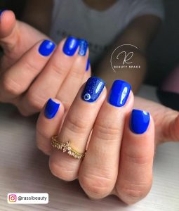 Light Blue Short Nails