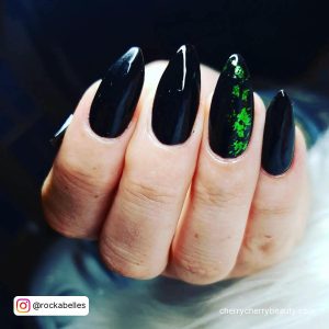 Nail Art With Green And Black In Almond Shape