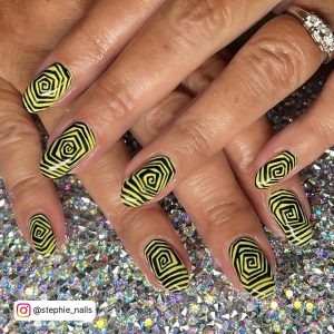Nail Designs Yellow And Black With Spirals