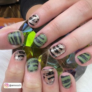Nails Army Green