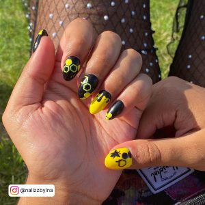Nails Black And Yellow In Almond Shape