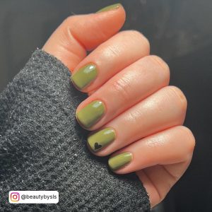 Olive Green Nail Ideas