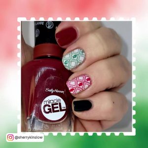 Red Green And White Nails