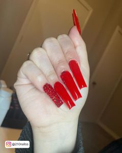 Red Nails Long