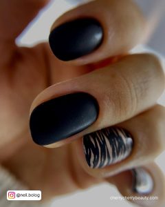 Simple Black Matte Nails With Lines On Ring Finger