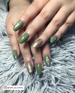 Simple Green Christmas Nails