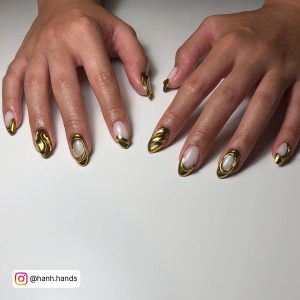 Chrome Nails Gold