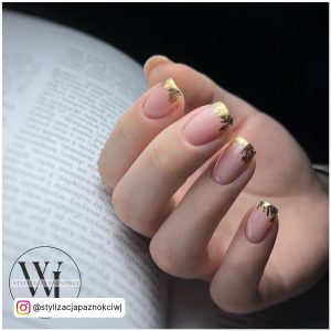 French Nails With Gold Line