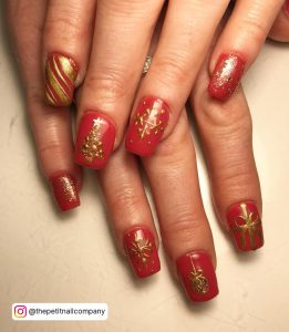 Red Green Gold Christmas Nails
