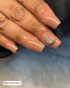 Short Almond Nails Nude